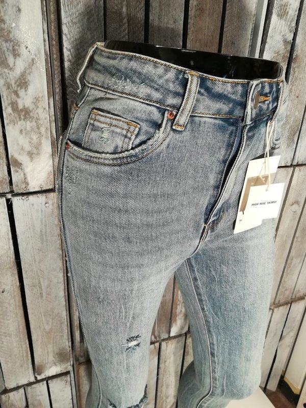 80`s Skinny High Waist Jeans